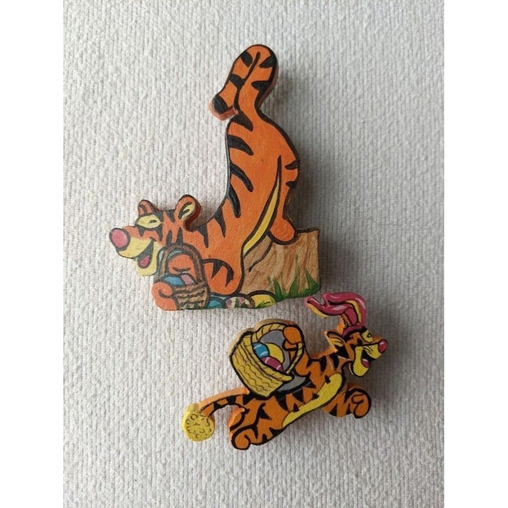 2 Set Vintage Disney Winnie the Pooh TIGGER Easter Holiday Pins Wood 90s Rare